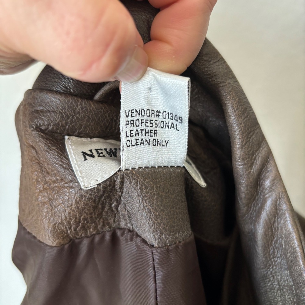 Vintage Newport News Distressed Brown 100% Leather Military Steampunk Jacket - Picture 8 of 9